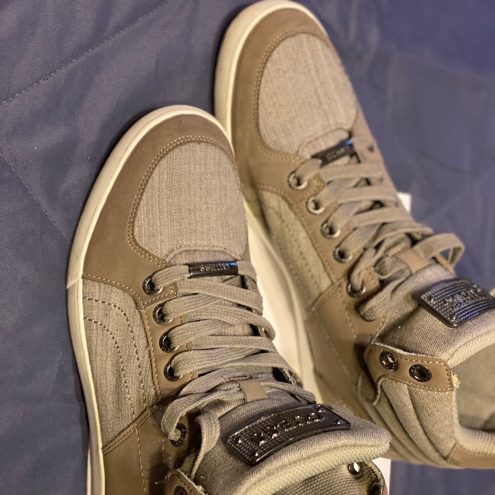 GUESS Shoes